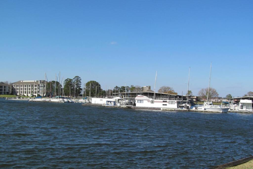 Lakeside Daze! Montgomery Exterior photo
