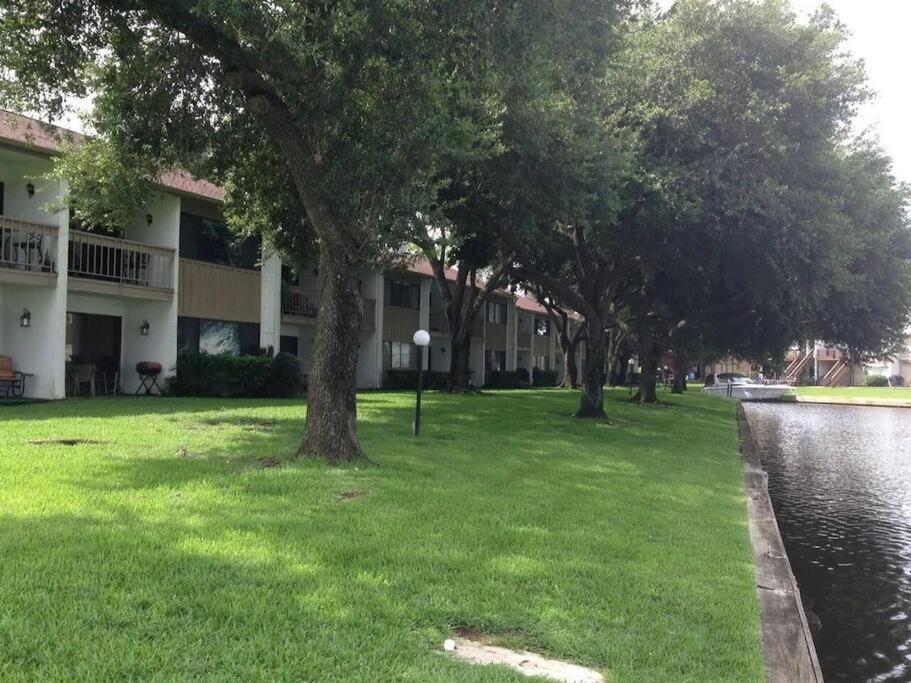 Lakeside Daze! Montgomery Exterior photo